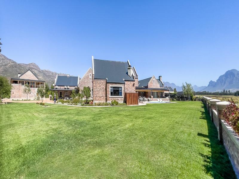 8 Bedroom Property for Sale in Paarl Rural Western Cape